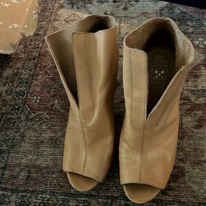 High Heel slit booties.